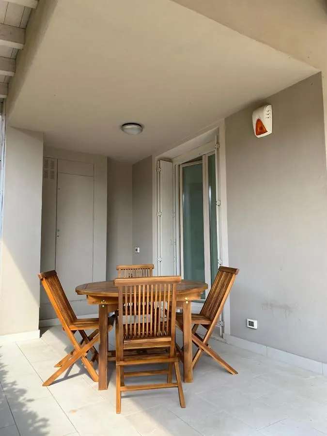 Σπίτι διακοπών Residenza Puccini Βίλα Ντεζεντσάνο ντελ Γκάρντα Ιταλία
