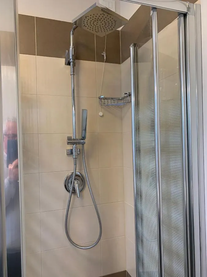 デセンツァーノ・デル・ガルダ Residenza Pucciniヴィラ 0*,  イタリア
