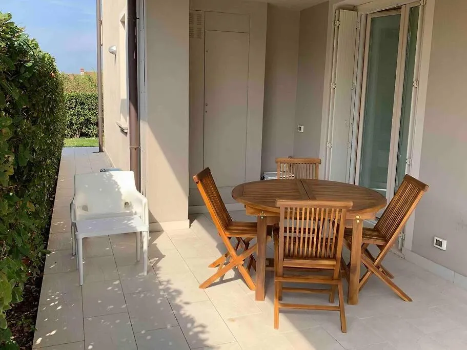 デセンツァーノ・デル・ガルダ Residenza Pucciniヴィラ